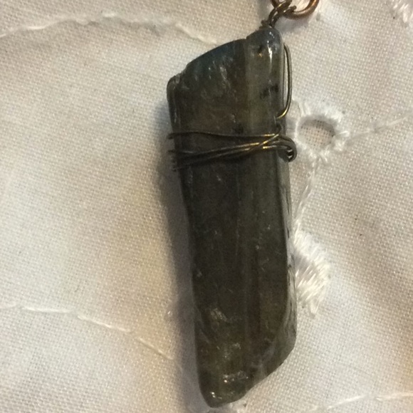 🌹Two necklaces polished rock & circle wood - Picture 3 of 4